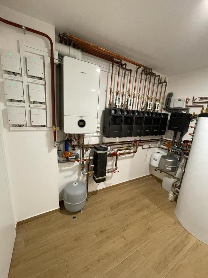 Apartmani Daisy ヴェリカ・ゴリツァ エクステリア 写真