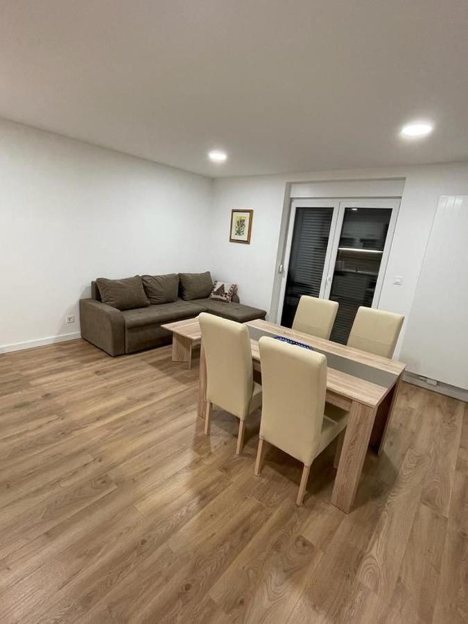Apartmani Daisy ヴェリカ・ゴリツァ エクステリア 写真