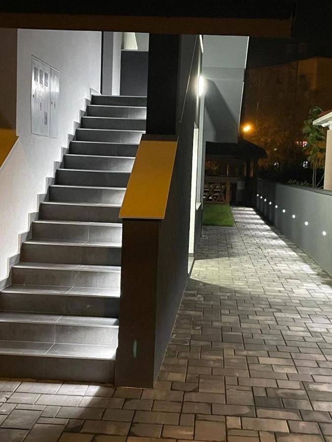 Apartmani Daisy ヴェリカ・ゴリツァ エクステリア 写真